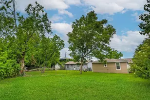 7815 Jester St, Houston, TX 77051 - Photo 21