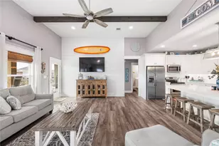 976 Albatross Ln, Crystal Beach, TX 77650 - Photo 7