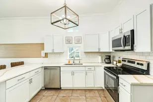 141 Howard Ave, Surfside Beach, TX 77541 - Photo 17