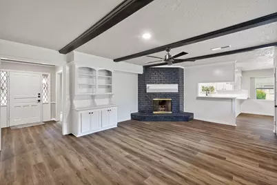 1915 Seven Oaks Drive, Kingwood, TX 77339 - Photo 15