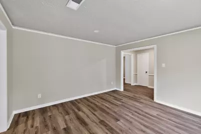 1915 Seven Oaks Drive, Kingwood, TX 77339 - Photo 5