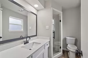 1915 7 Oaks Dr, Kingwood, TX 77339 - Photo 19