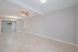 3024 Brackenridge St, Houston, TX 77026 - Photo 7