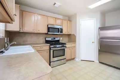 18407 Knob Hill Lake Lane, Humble, TX 77346 - Photo 7