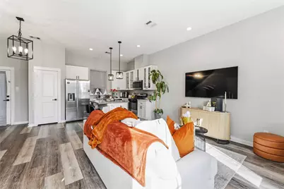 405 Stoneworks Garden Lane Lane, Houston, TX 77076 - Photo 3