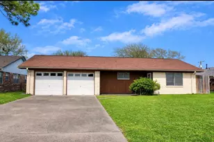 2814 12th Ave N, Texas City, TX 77590 - Photo 1