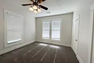 421 E Myrtle St, Angleton, TX 77515 - Photo 13