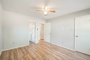 13034 White Heather Dr, Houston, TX 77045 - Photo 15