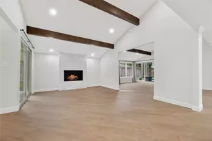 12506 Winding Brook Ln, Houston, TX 77024 - Photo 11