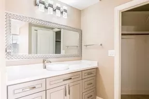 1111 Bering Dr, Houston, TX 77057 - Photo 11