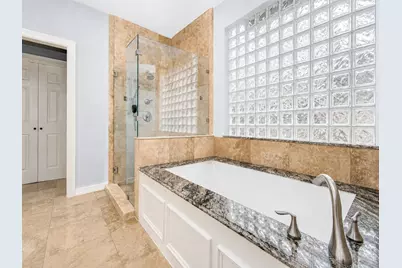 110 Capstone Circle, The Woodlands, TX 77381 - Photo 19