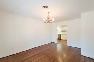 9506 Vogue Ln, Houston, TX 77080 - Photo 11