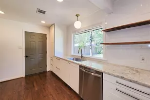 9506 Vogue Ln, Houston, TX 77080 - Photo 15