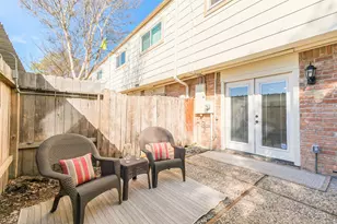 14141 Misty Meadow Ln, Houston, TX 77079 - Photo 27
