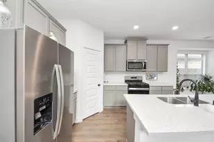 21314 Barcelona Hts Trl, Tomball, TX 77377 - Photo 5