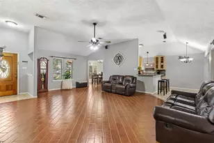 5810 Dixie Ln, Baytown, TX 77523 - Photo 7