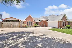 5810 Dixie Ln, Baytown, TX 77523 - Photo 3