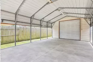 5810 Dixie Ln, Baytown, TX 77523 - Photo 5