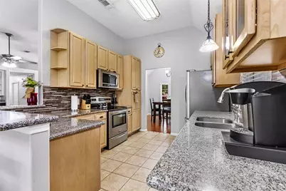 5810 Dixie Lane, Baytown, TX 77523 - Photo 17