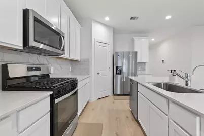 3903 Dodington Ash Drive, Fulshear, TX 77441 - Photo 5