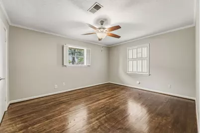 4510 Creekbend Drive, Houston, TX 77035 - Photo 21