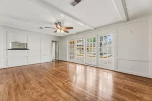 4510 Creekbend Dr, Houston, TX 77035 - Photo 5