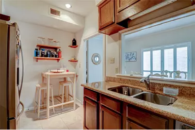 600 Wilcrest Drive #30, Houston, TX 77042 - Photo 23