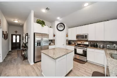 15527 Abbotshall Bend Drive, Humble, TX 77346 - Photo 3
