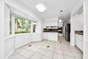 5807 Foresthaven Dr, Houston, TX 77066 - Photo 9