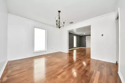 5807 Foresthaven Drive, Houston, TX 77066 - Photo 9