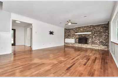 5807 Foresthaven Drive, Houston, TX 77066 - Photo 13