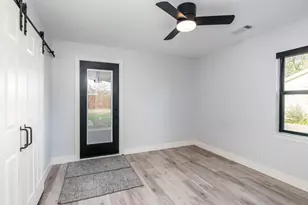 712 Clarence St, Tomball, TX 77375 - Photo 25