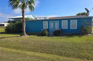 8 Mesquite Street E, Palacios, TX 77465 - Photo 37