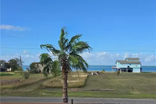 8 Mesquite Street E, Palacios, TX 77465 - Photo 33