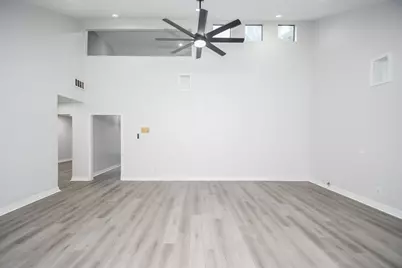 10903 Shawnbrook Drive, Houston, TX 77071 - Photo 15