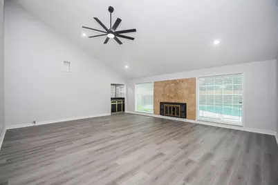 10903 Shawnbrook Drive, Houston, TX 77071 - Photo 5