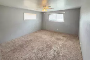 1218 Jayway St, Orange, TX 77630 - Photo 9