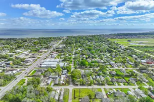 4702 10th St, Bacliff, TX 77518 - Photo 31