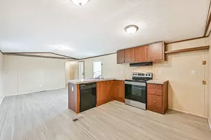 4702 10th St, Bacliff, TX 77518 - Photo 13