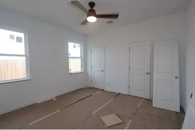 11714 Old Fashion Circle, Mont Belvieu, TX 77535 - Photo 11