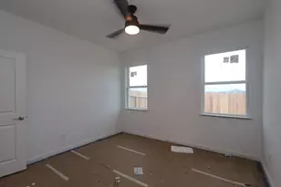 11714 Old Fashion Cir, Mont Belvieu, TX 77535 - Photo 9