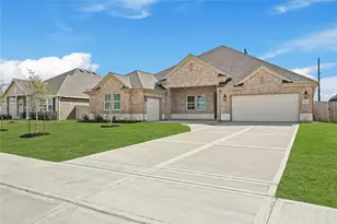 11714 Old Fashion Cir, Mont Belvieu, TX 77535 - Photo 1