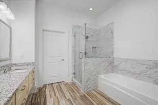 300 St Joseph Pkwy, Houston, TX 77002 - Photo 23