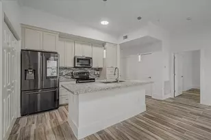 300 St Joseph Pkwy, Houston, TX 77002 - Photo 5