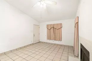 3900 Woodchase Dr, Houston, TX 77042 - Photo 7