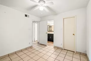 3900 Woodchase Dr, Houston, TX 77042 - Photo 17