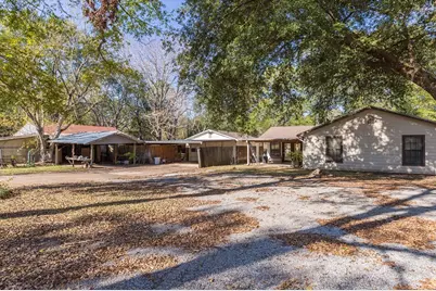 776 South First Street, Huntington, TX 75949 - Photo 35