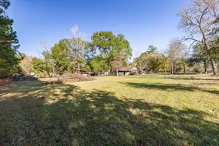 776 S 1st St, Huntington, TX 75949 - Photo 31
