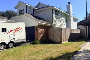 3423 Woodsage Dr, Sugar Land, TX 77479 - Photo 3