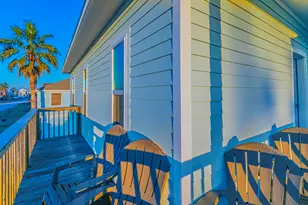 22017 Zachary Dr, Galveston, TX 77554 - Photo 3